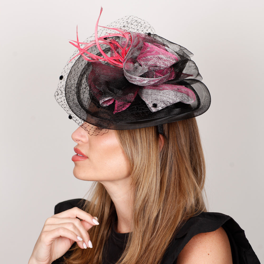 Modern-day Fascinator What Is a Fascinator? Everything You Need to Know main image 2