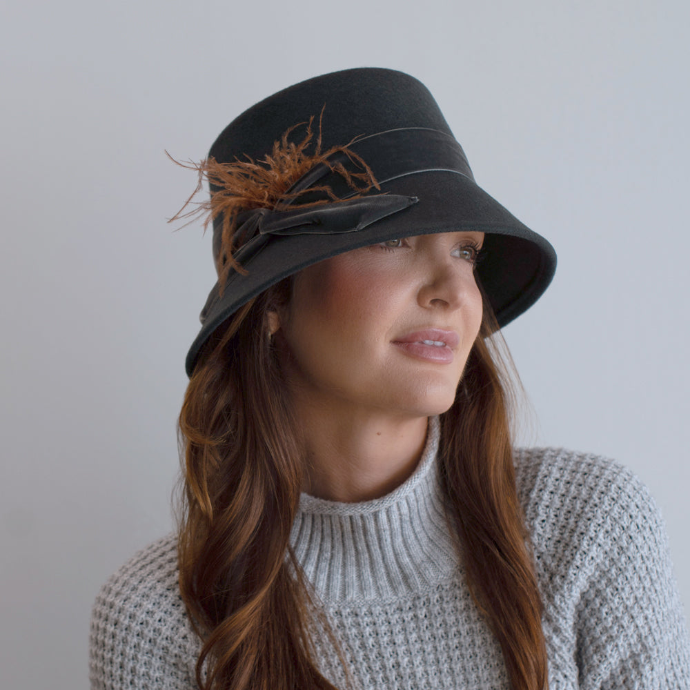 Fall Hat Trends For The Mature Modern Woman - Trend Do’s & Don’ts 2025