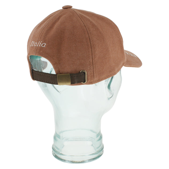 Lightweight dune cotton baseball cap with structured shape for casual wear