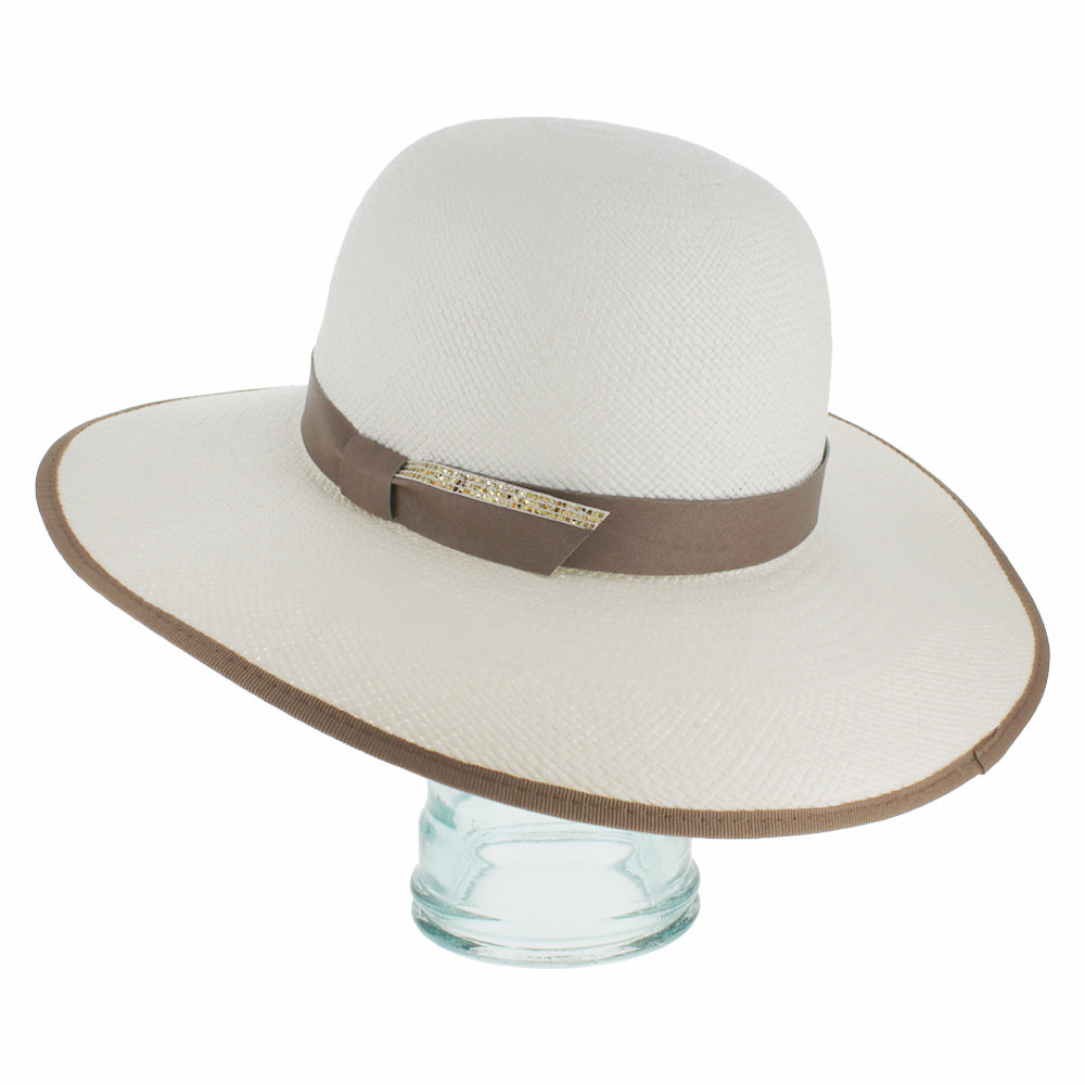 Beige wide brim sunhat in genuine Panama straw with breathable lightweight comfort