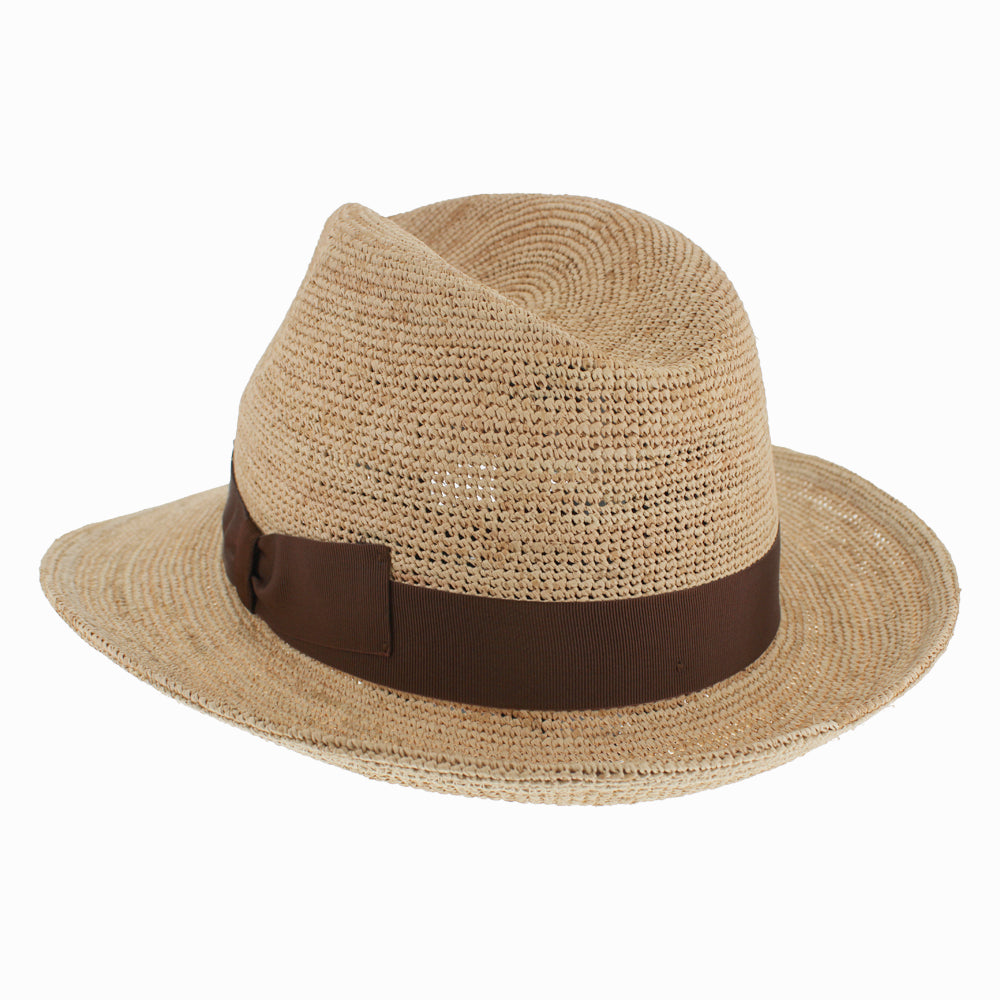 Lightweight raffia straw fedora in earthy tones – perfect for layering with fall fashion looks