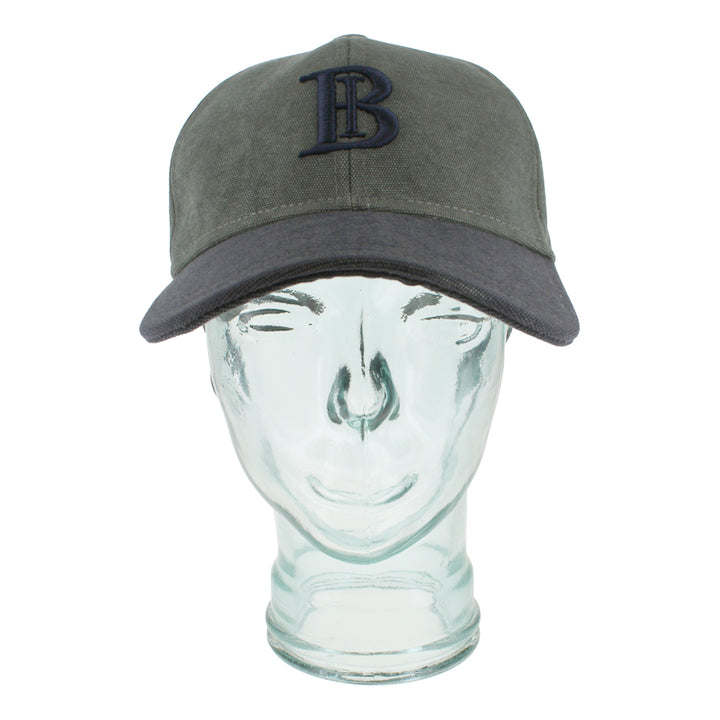 Green navy baseball cap with lightweight feel for casual and outdoor use